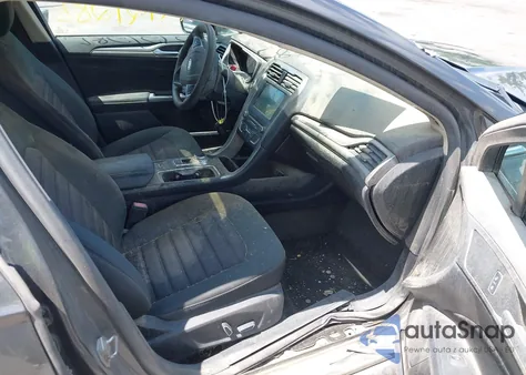 2018 Ford Fusion Hybrid Se z USA, uszkodzony, nr VIN 3FA6P0LU2JR157797